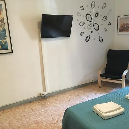 Delightful Apartment 100 Meters From The Colosseum Exterior photo
